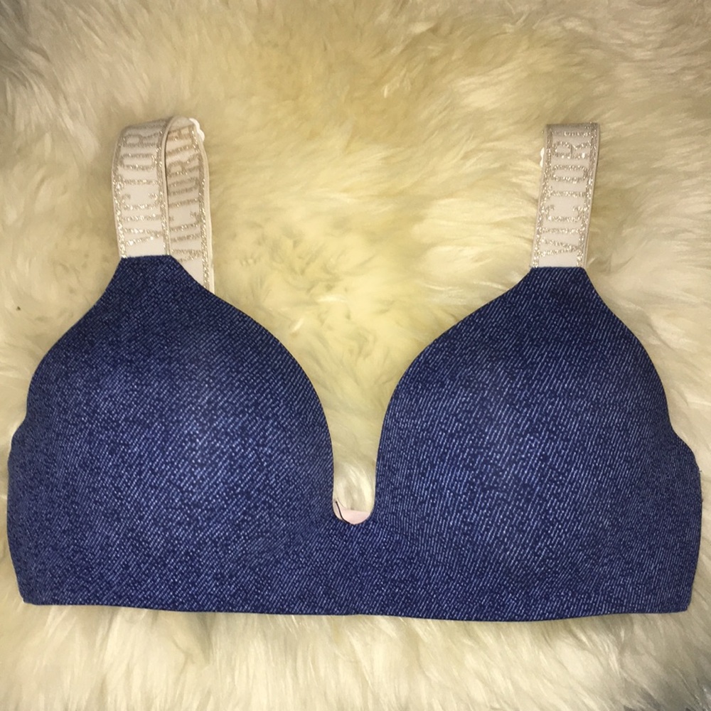 Victoria’s Secret Wireless Bra 32D